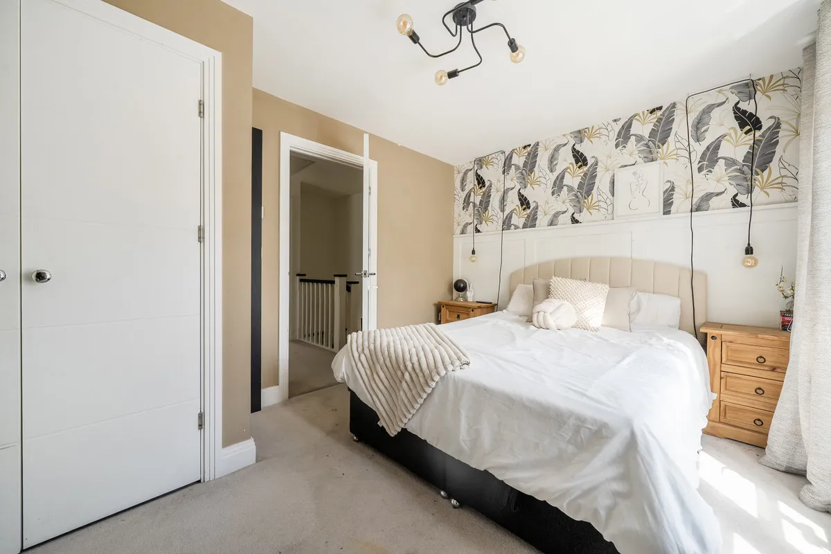 Thornycroft Avenue, Camberley, GU16, photo 10