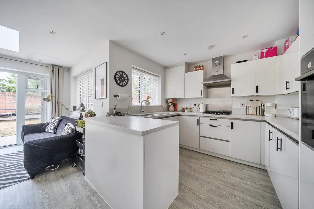 Thornycroft Avenue, Camberley, GU16, photo 4