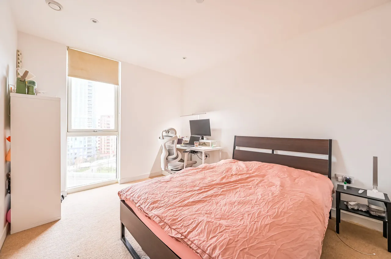 66 Discovery Tower, 1 Terry Spinks Place, London, photo 4