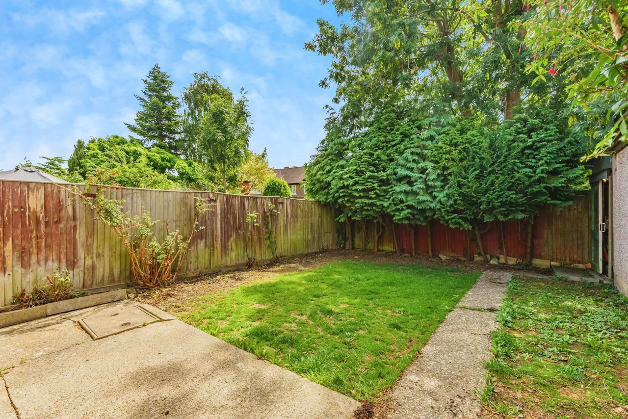 Lyndhurst Close, Crawley, RH11, photo 18