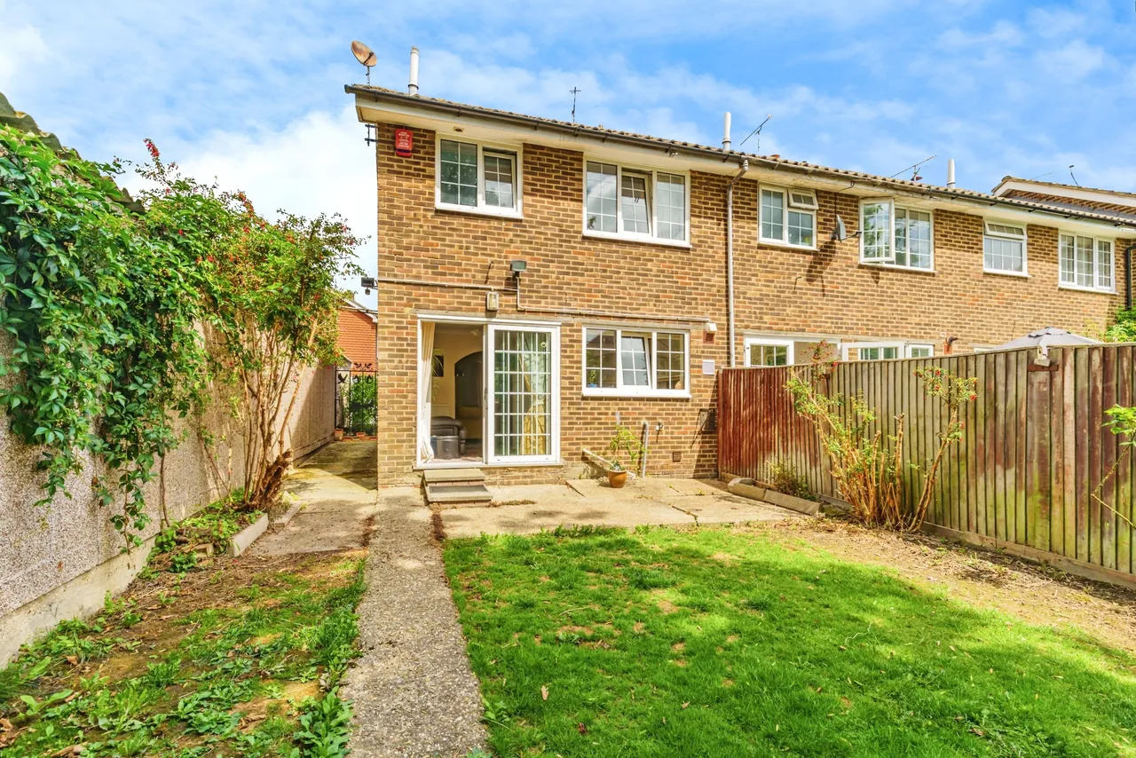 Lyndhurst Close, Crawley, RH11, photo 17