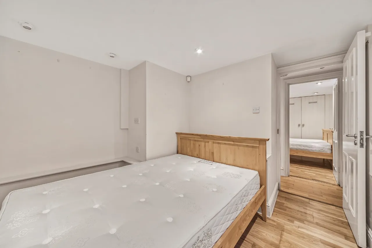 Renfrew Road, Kennington, London, SE11, photo 12