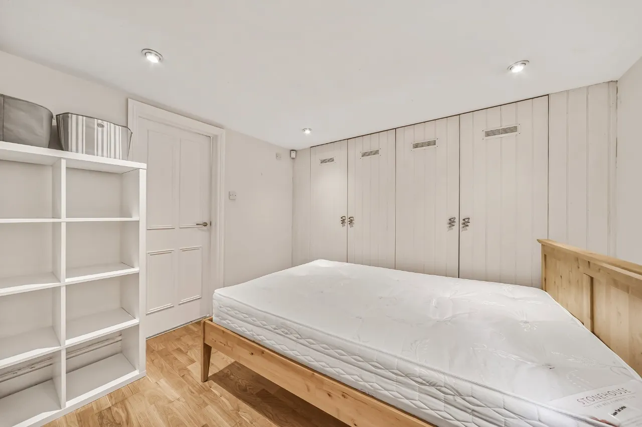 Renfrew Road, Kennington, London, SE11, photo 8