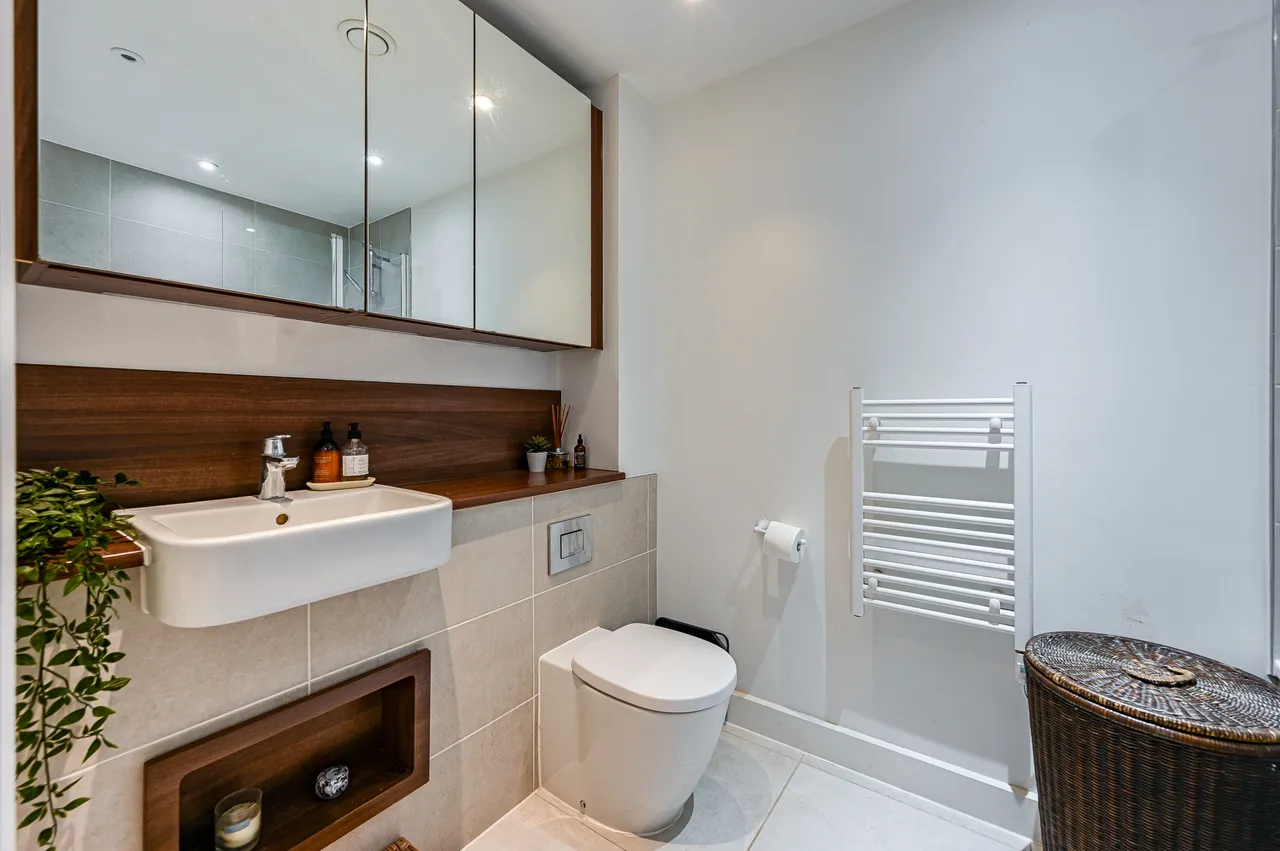 Flat 118, Dixie Court, Adenmore Road, London, photo 6