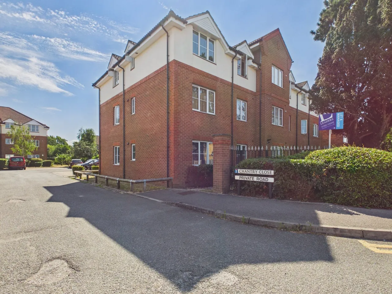 3 bed chantry close, sunbury-on-thames, surrey,tw16 for sale, Chantry Close, Sunbury-on-Thames, TW16