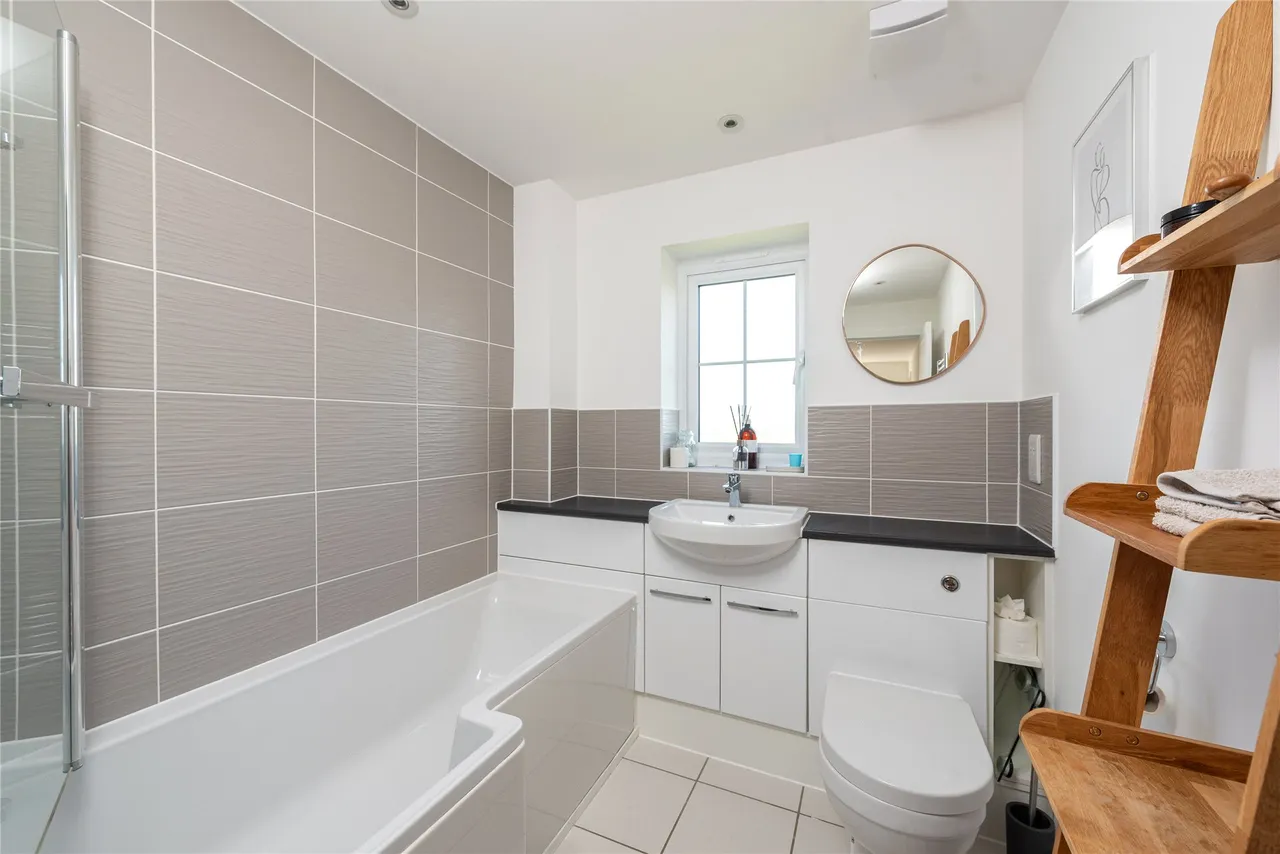 Wayfarers End, Longwick, HP27, photo 13