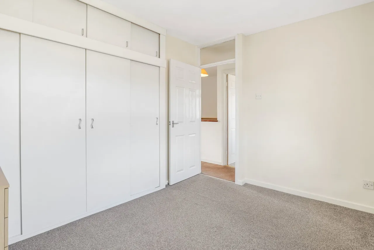 Trevelyan Crescent, Stratford-upon-Avon, CV37, photo 10