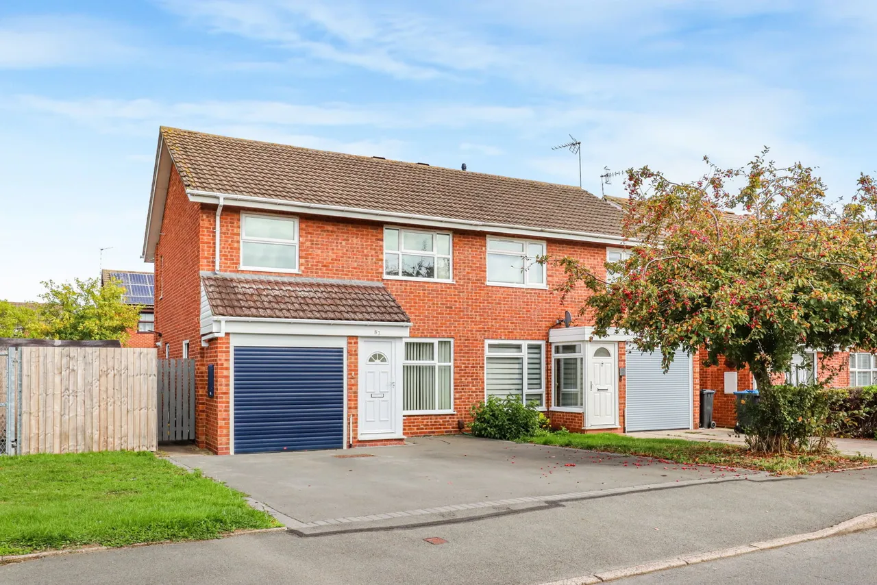 Trevelyan Crescent, Stratford-upon-Avon, CV37, photo 14
