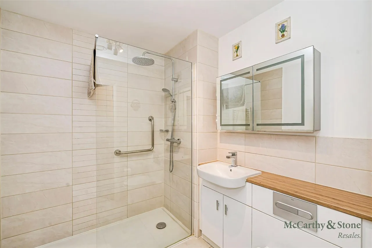 Beaumont Way, Hazlemere, HP15, photo 2