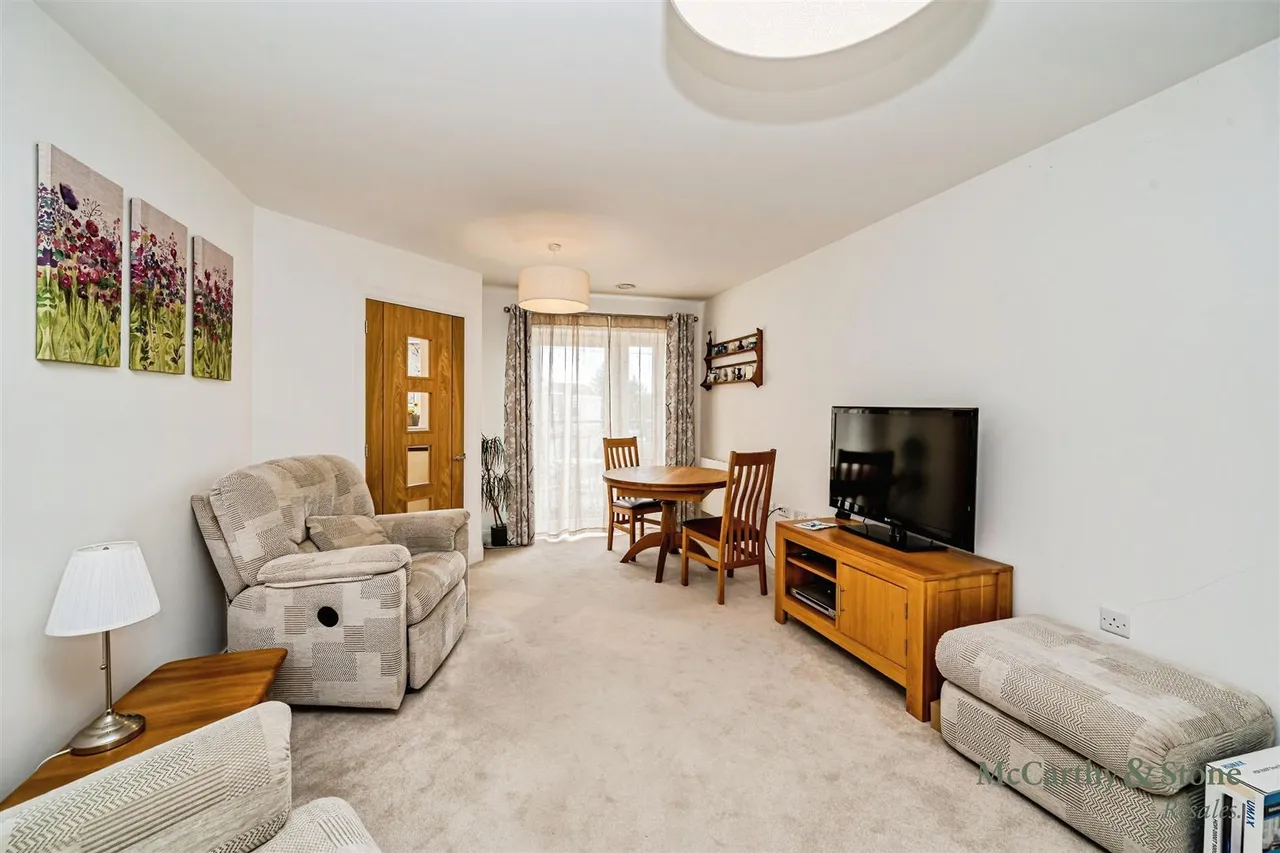Beaumont Way, Hazlemere, HP15, photo 5