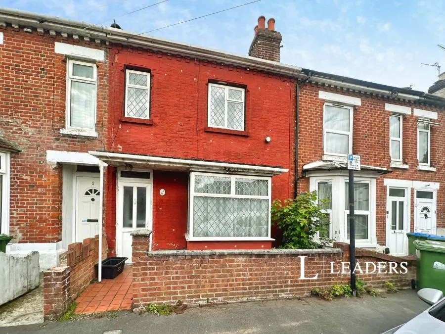3 bed house for sale, Holt Road, Southampton, SO15