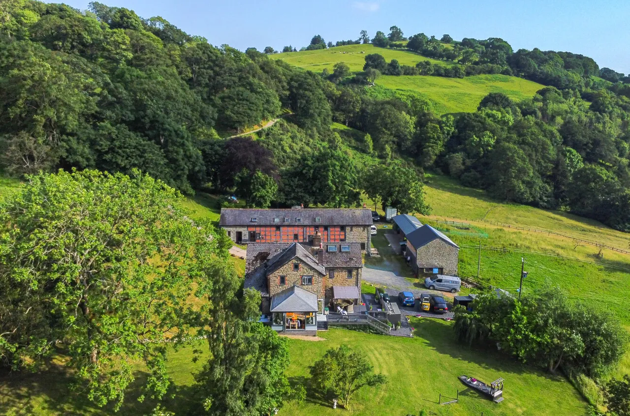 Llanfyllin, Powys, photo 51