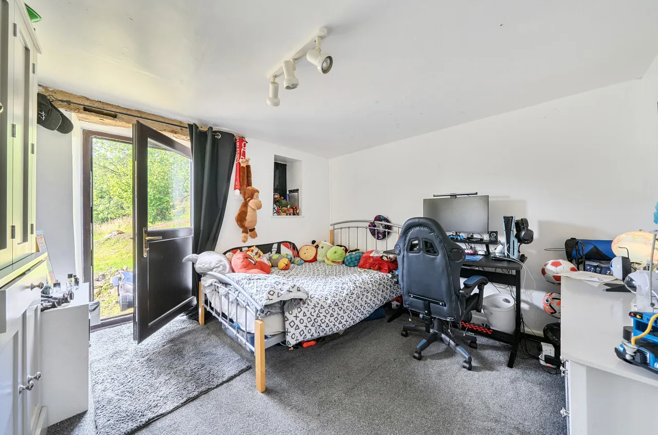 Llanfyllin, Powys, photo 30