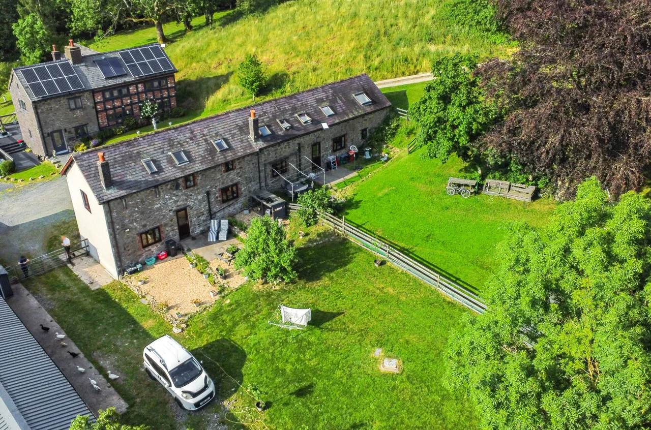 Llanfyllin, Powys, photo 47