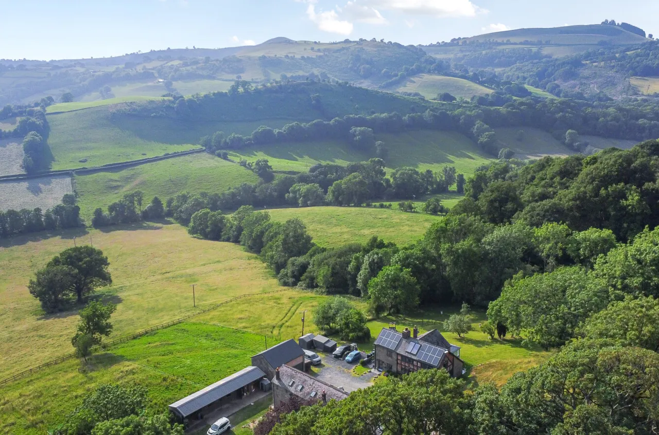 Llanfyllin, Powys, photo 53