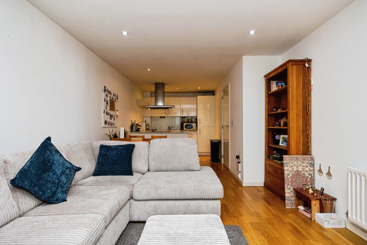 Church Street East, Woking, GU21, photo 3