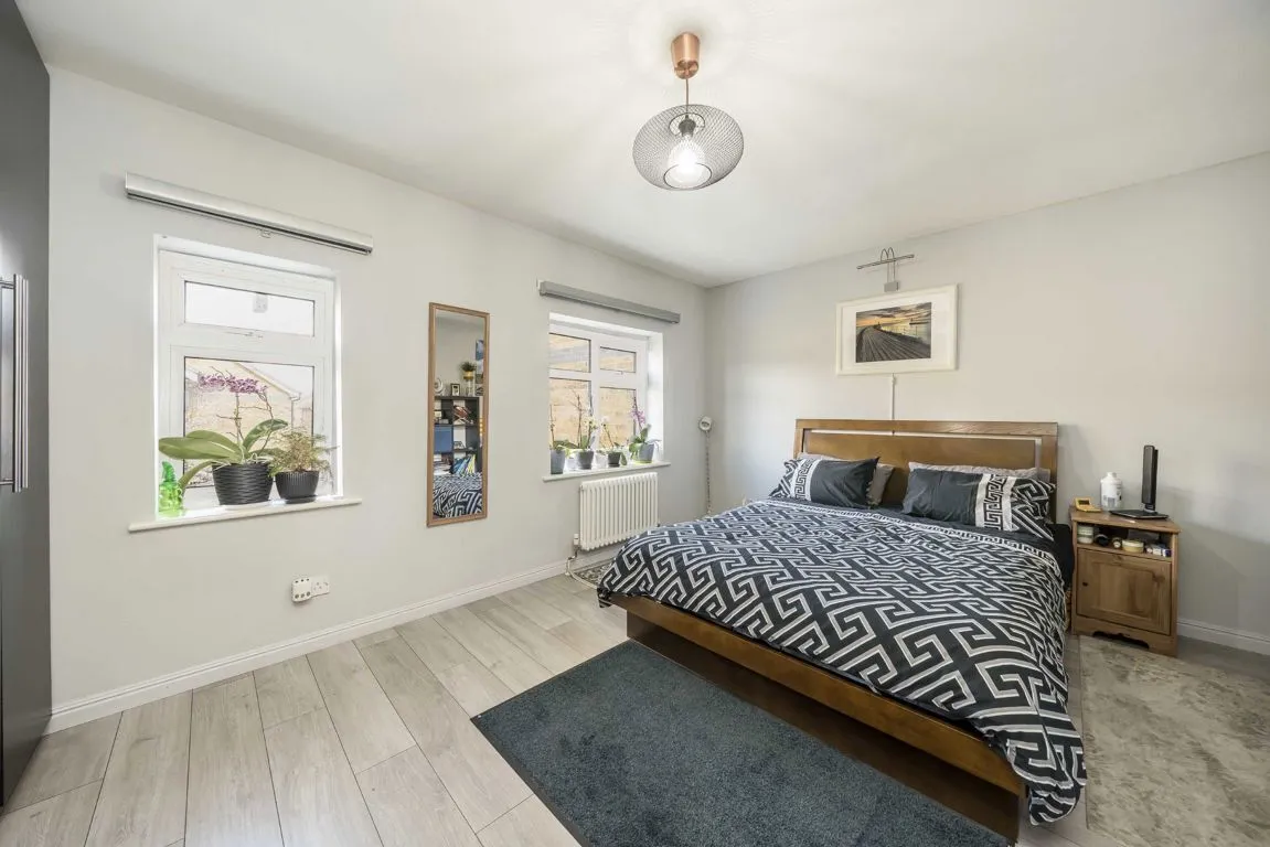 Watermill Way, TW13, photo 5