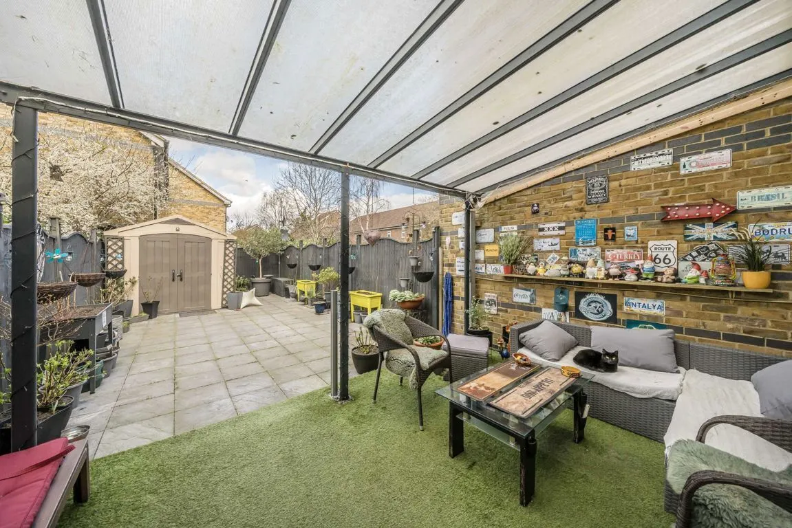 Watermill Way, TW13, photo 6