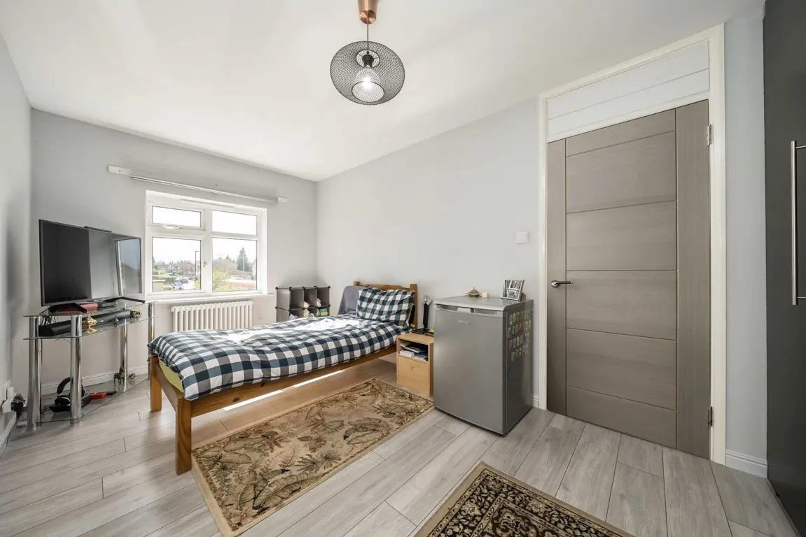 Watermill Way, TW13, photo 4