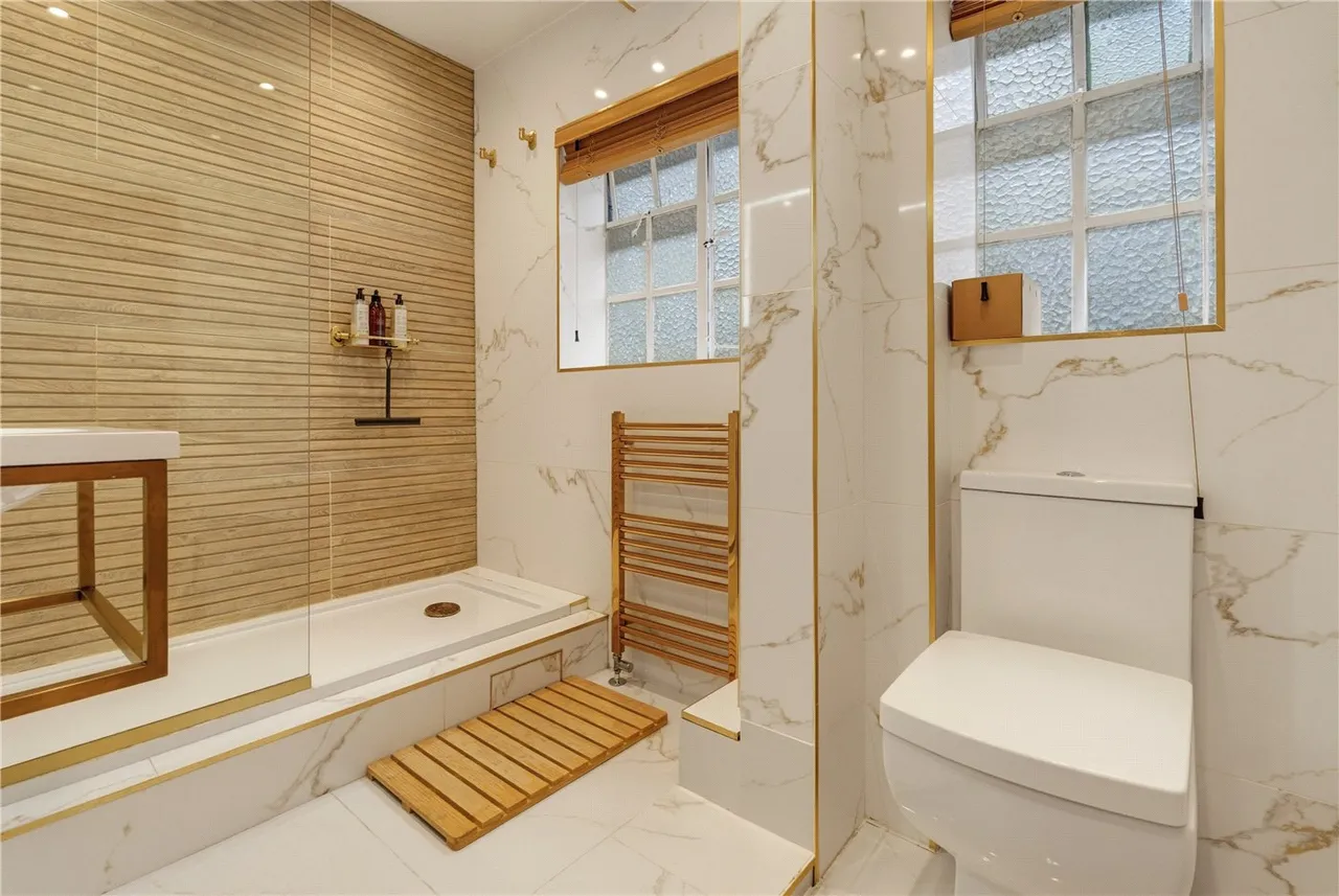 Pelham Court, 145 Fulham Road, London, SW3, photo 2