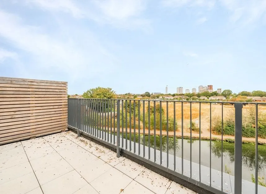 Bryanston Close, Norwood Green, UB2, photo 12