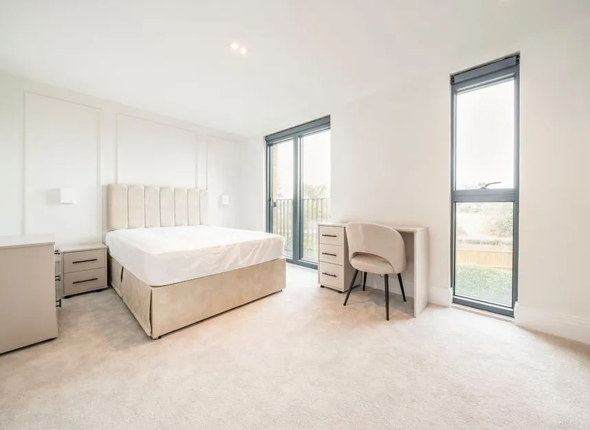 Bryanston Close, Norwood Green, UB2, photo 6