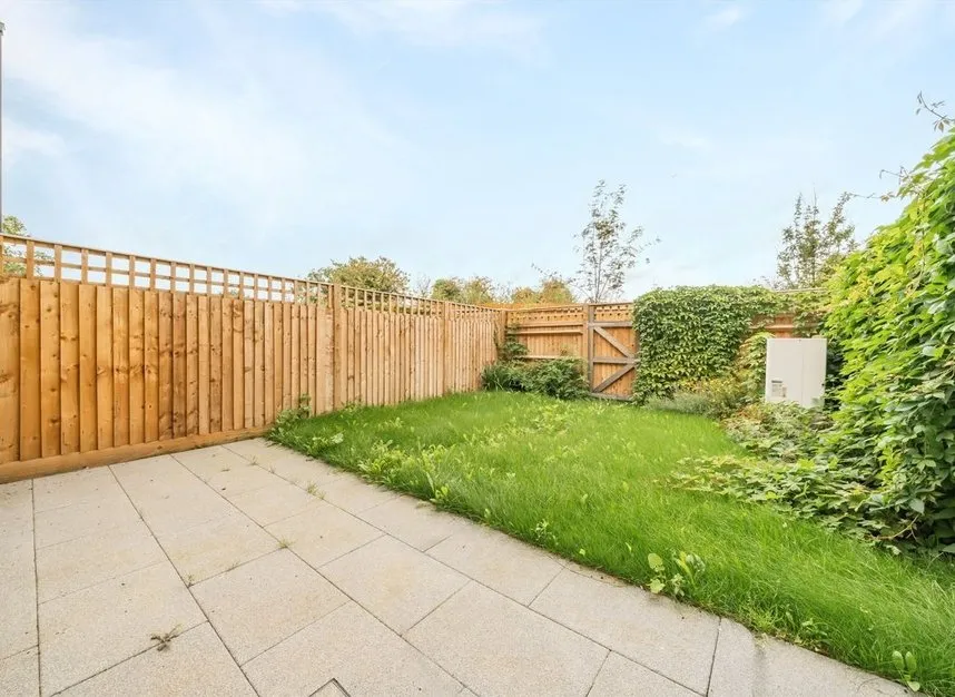 Bryanston Close, Norwood Green, UB2, photo 5