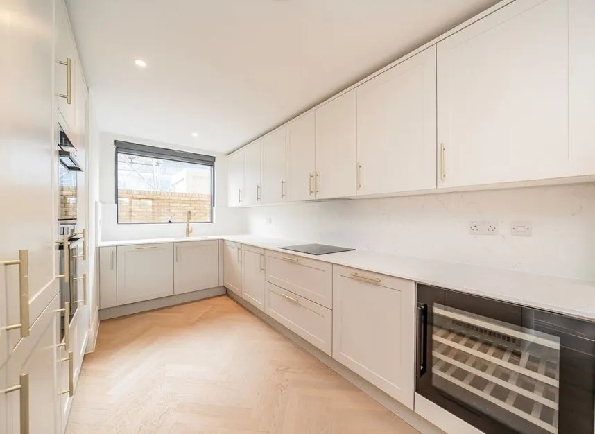 Bryanston Close, Norwood Green, UB2, photo 4