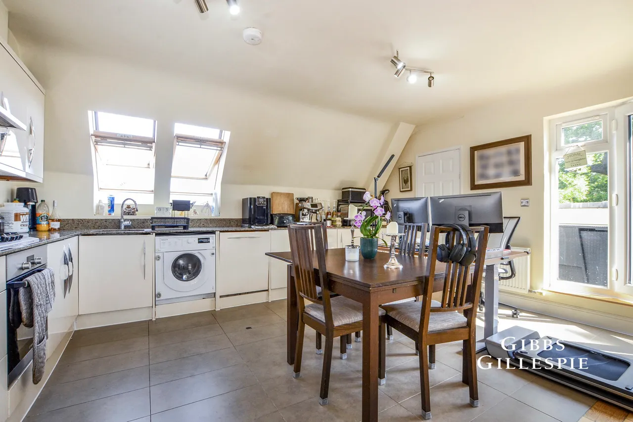 Avenue Road, Pinner Fees Apply, HA5, photo 4
