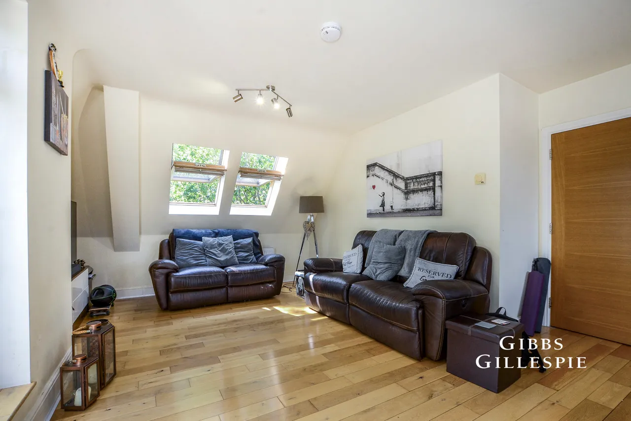 Avenue Road, Pinner Fees Apply, HA5, photo 5