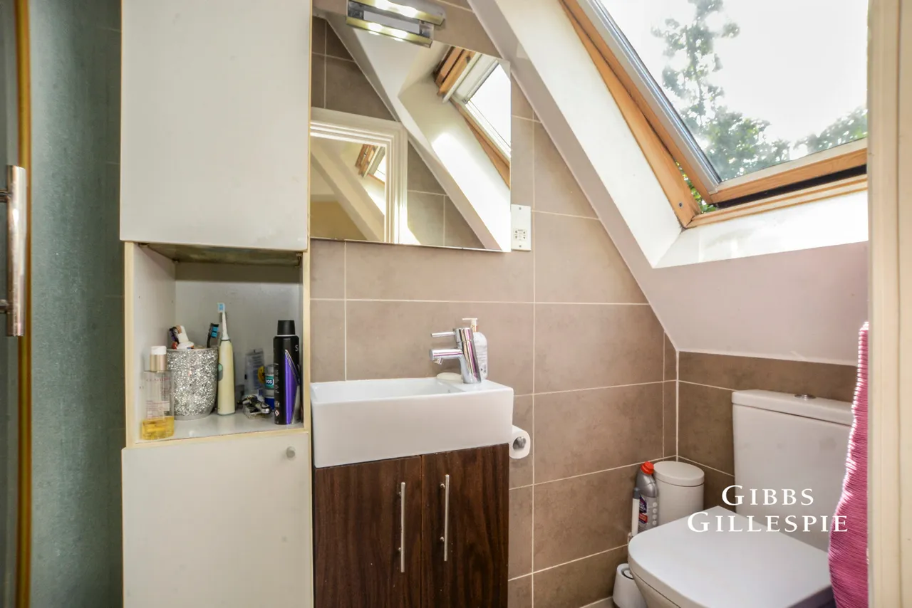 Avenue Road, Pinner Fees Apply, HA5, photo 16