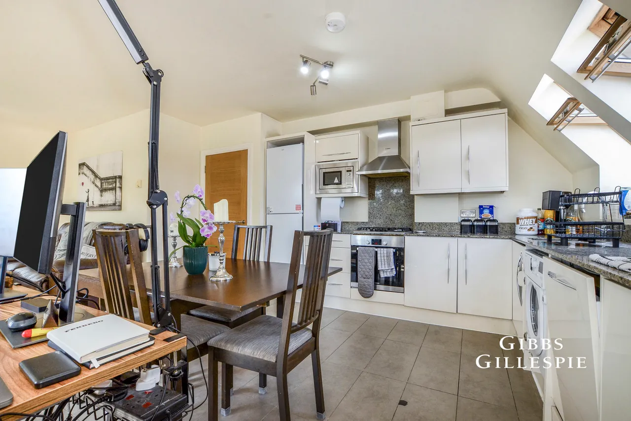 Avenue Road, Pinner Fees Apply, HA5, photo 9