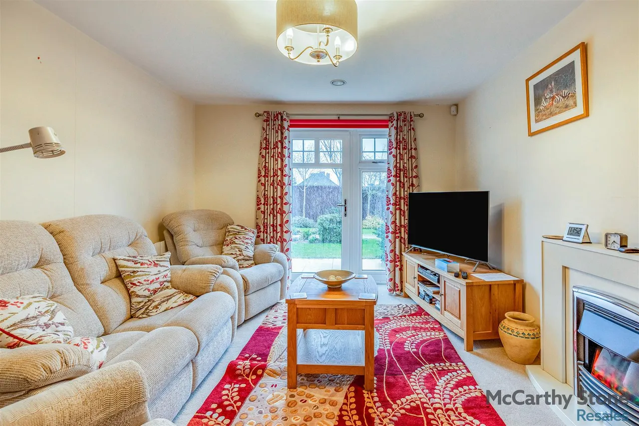 Westfield Road, Wellingborough, NN8, photo 5
