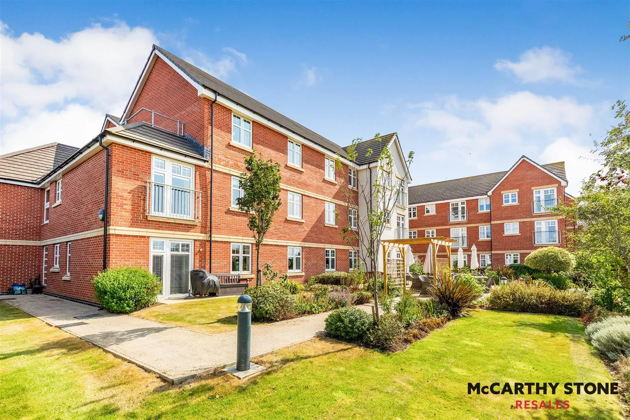 Westfield Road, Wellingborough, NN8, photo 2