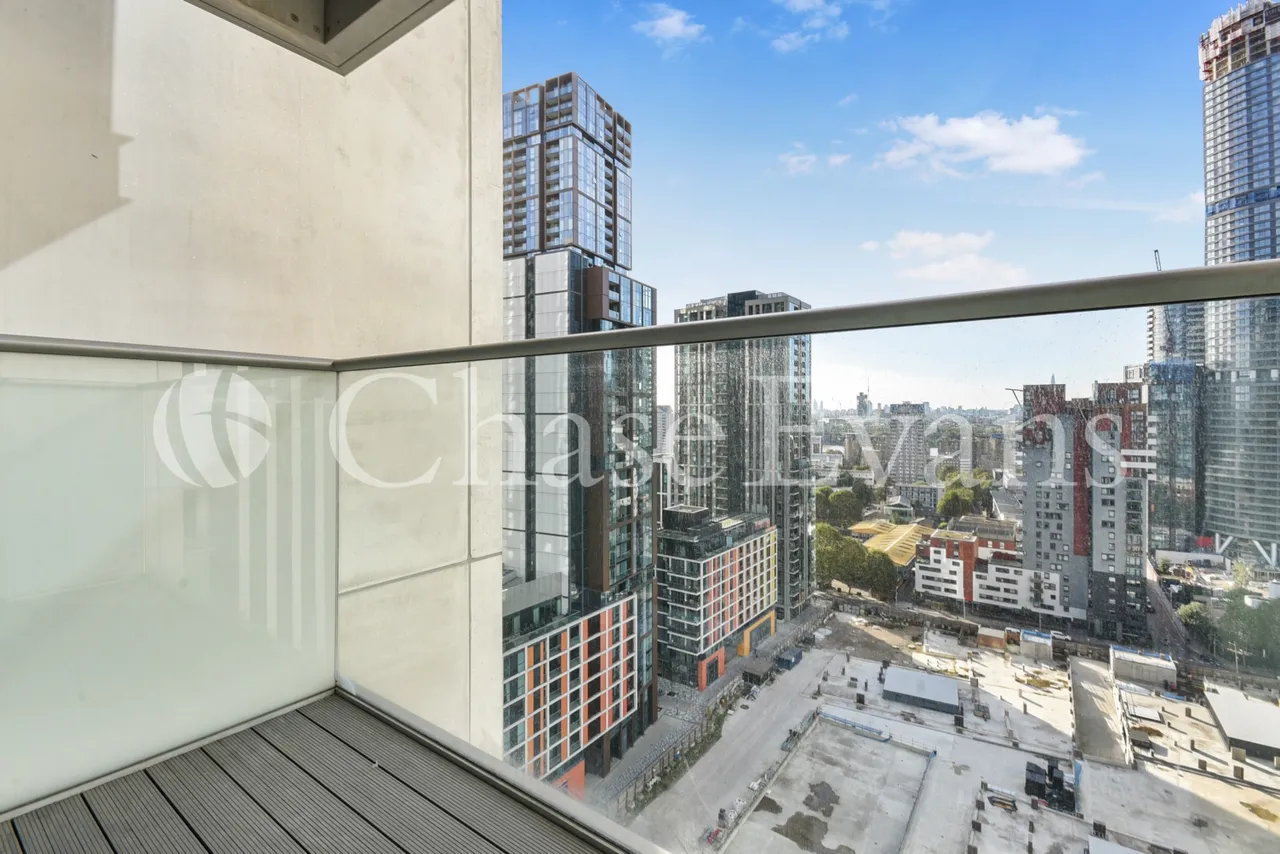Pan Peninsula Square, Canary Wharf, E14, photo 6