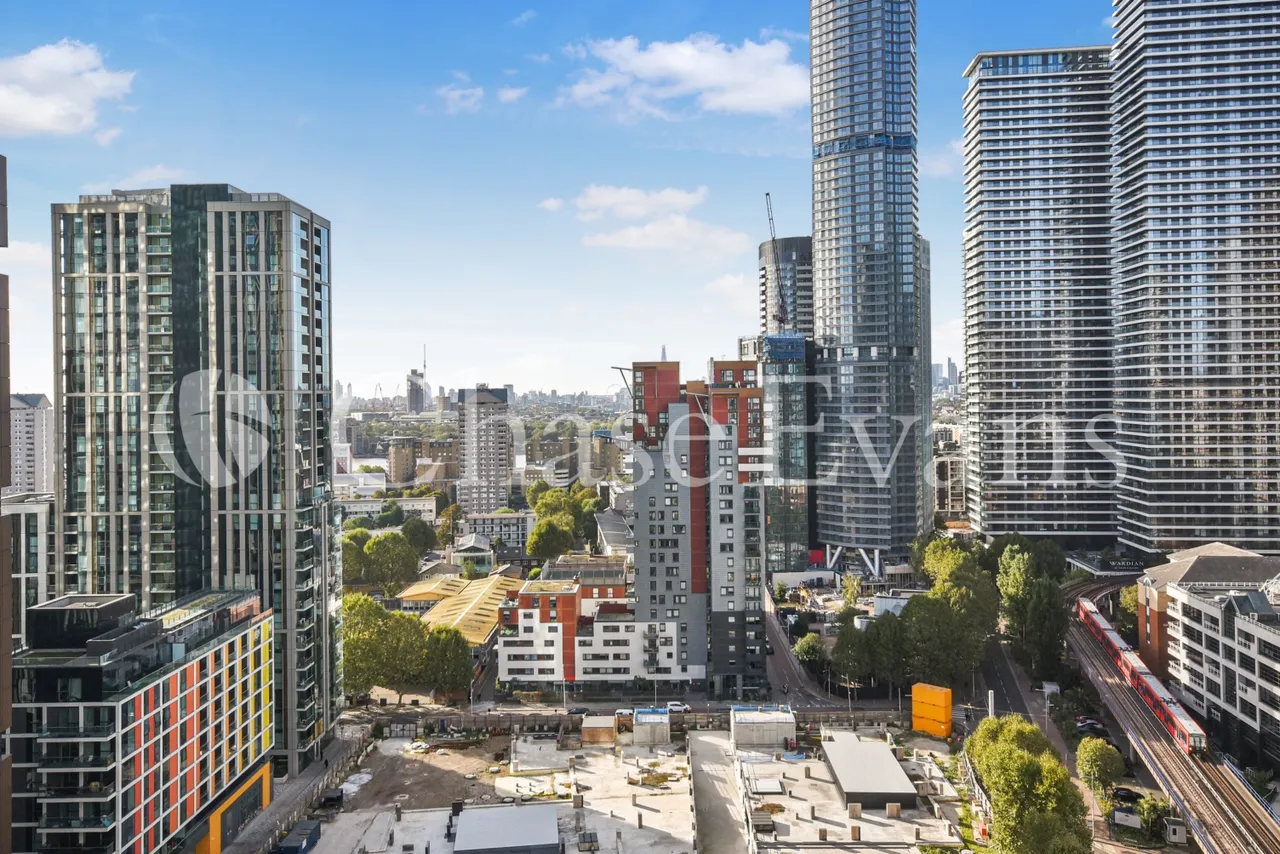 Pan Peninsula Square, Canary Wharf, E14, photo 7