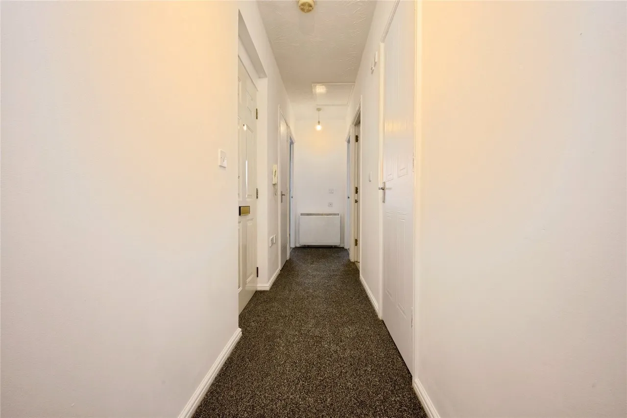 Grove Road, LUTON, Bedfordshire, LU1, photo 5