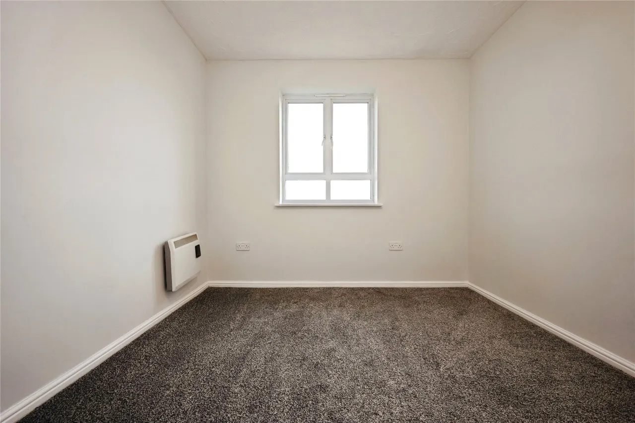 Grove Road, LUTON, Bedfordshire, LU1, photo 13