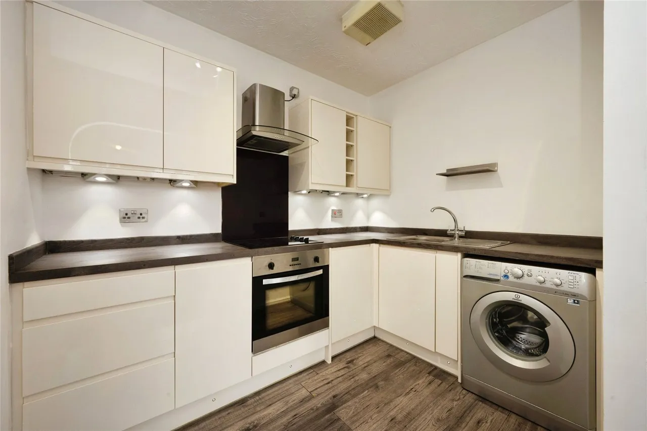 Grove Road, LUTON, Bedfordshire, LU1, photo 8
