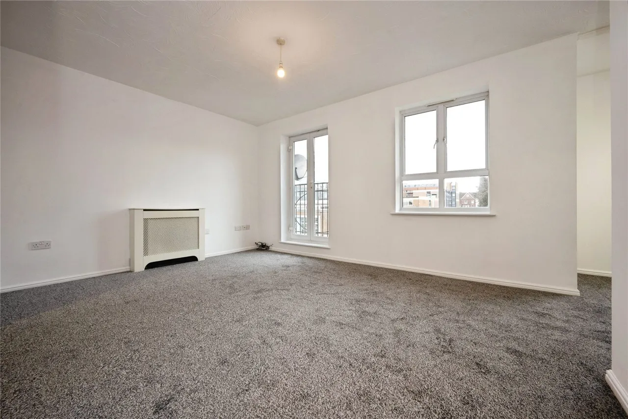 Grove Road, LUTON, Bedfordshire, LU1, photo 2