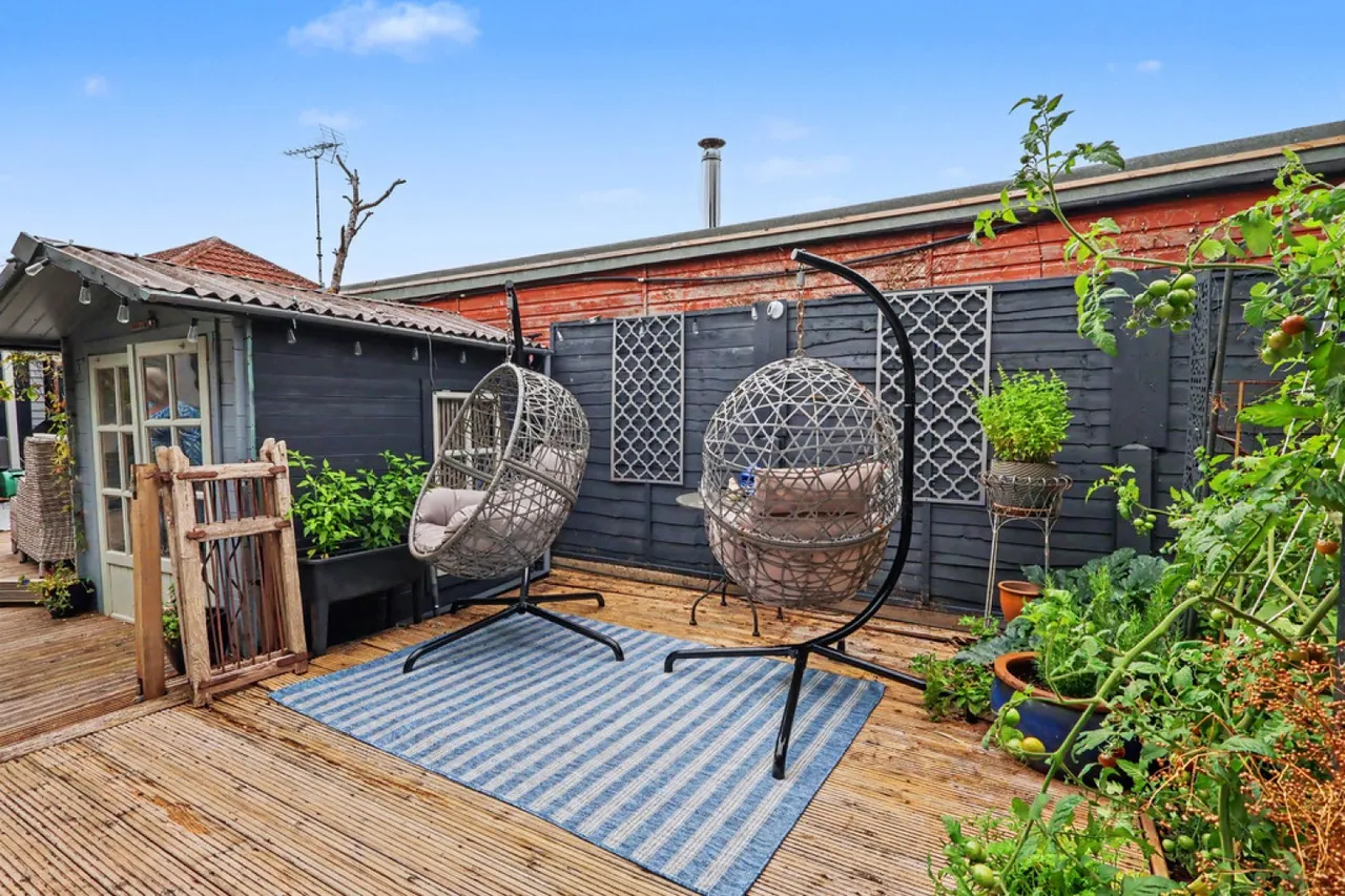 Ashmore Avenue, Hamworthy, BH15, photo 33