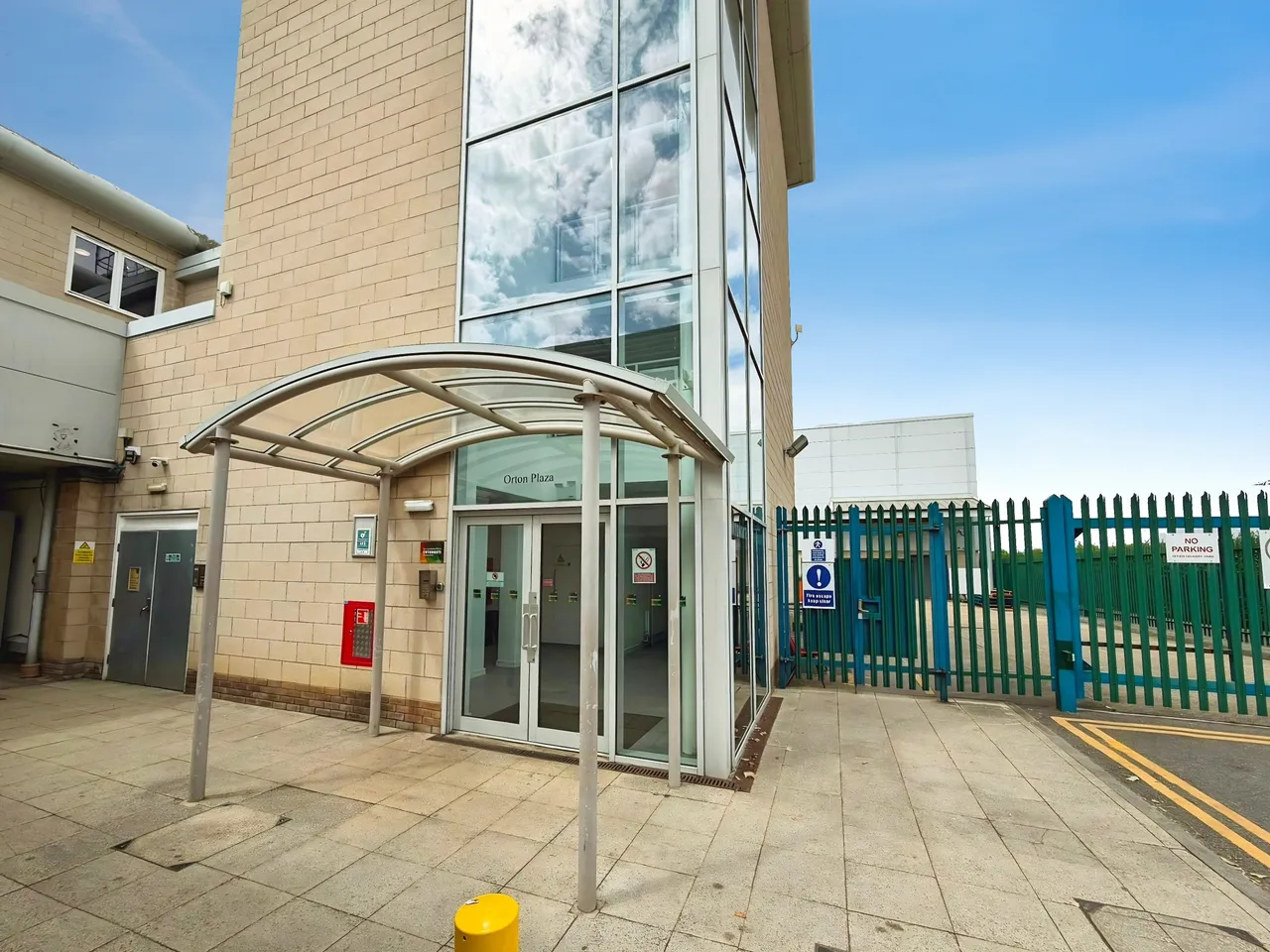 2 bed flat to rent — Misterton Court, Orton Plaza, Orton Goldhay, Peterborough, PE2