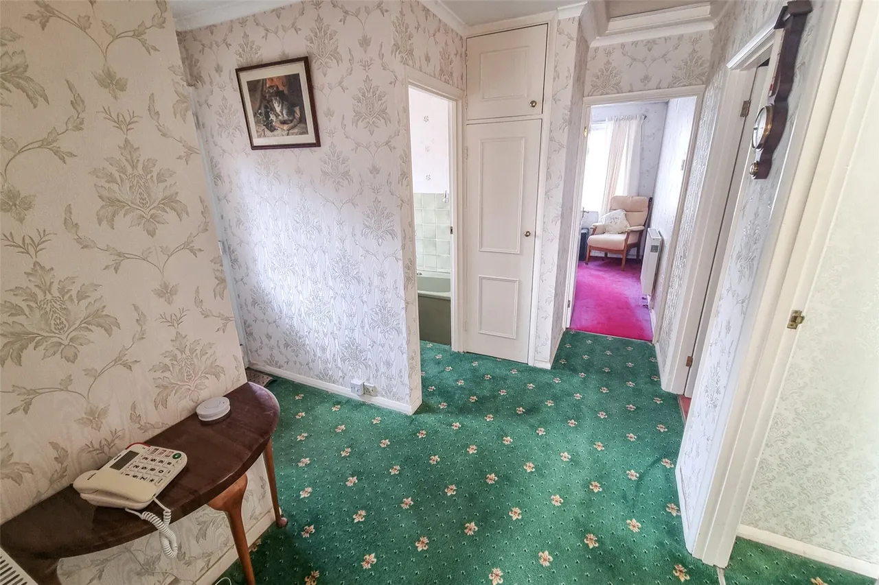 Warwick Road, Ash Vale, Guildford, Surrey, GU12 5PL, photo 4