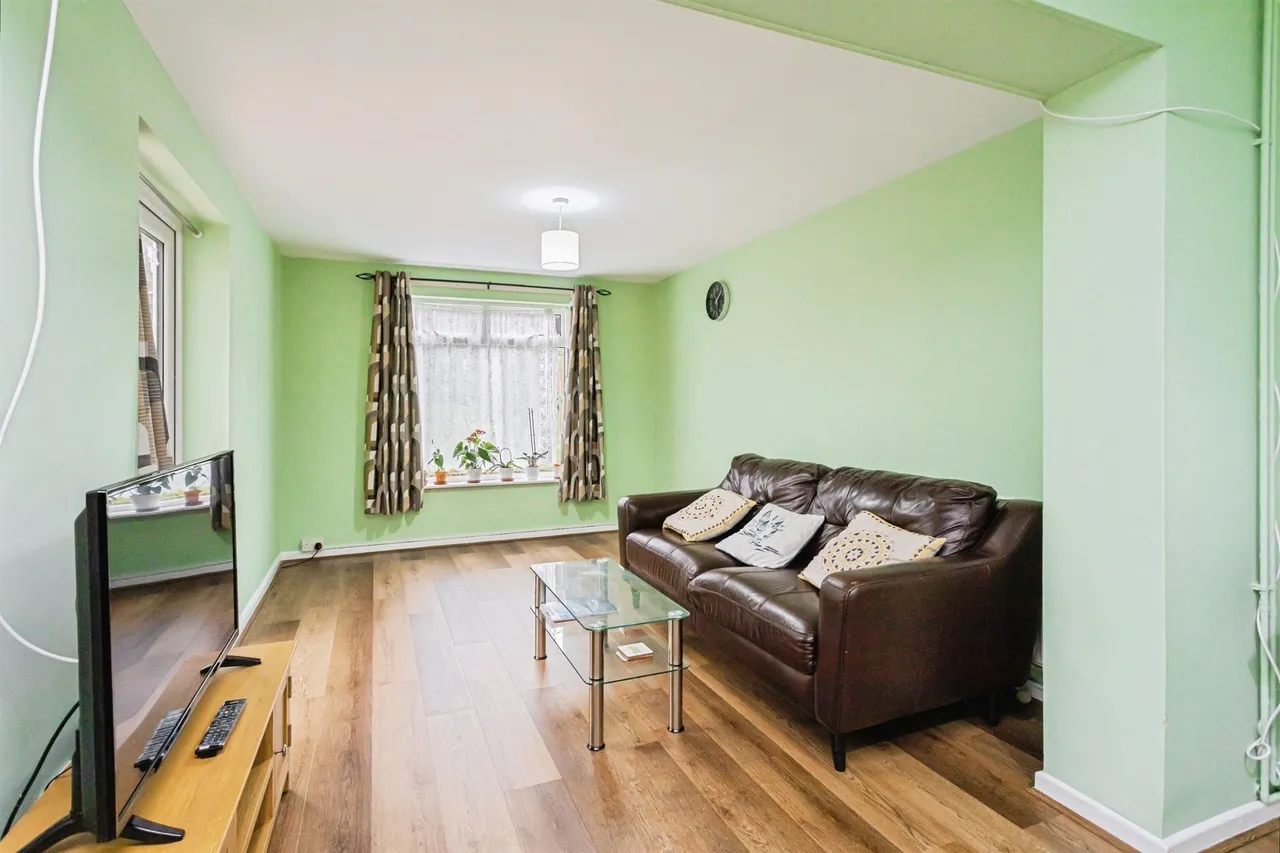 Sandrocks Way, Haywards Heath, RH16, photo 5