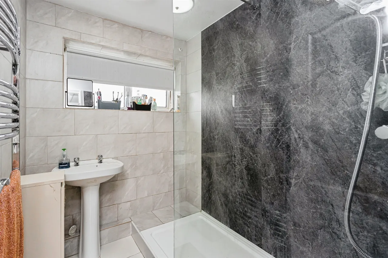 Sandrocks Way, Haywards Heath, RH16, photo 10