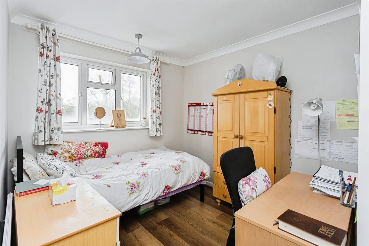 Sandrocks Way, Haywards Heath, RH16, photo 7