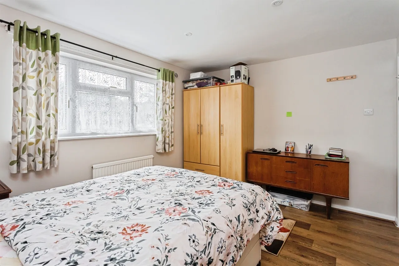 Sandrocks Way, Haywards Heath, RH16, photo 14