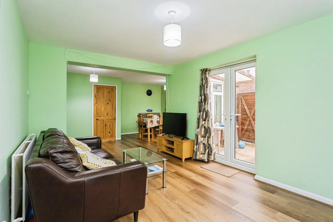 Sandrocks Way, Haywards Heath, RH16, photo 13