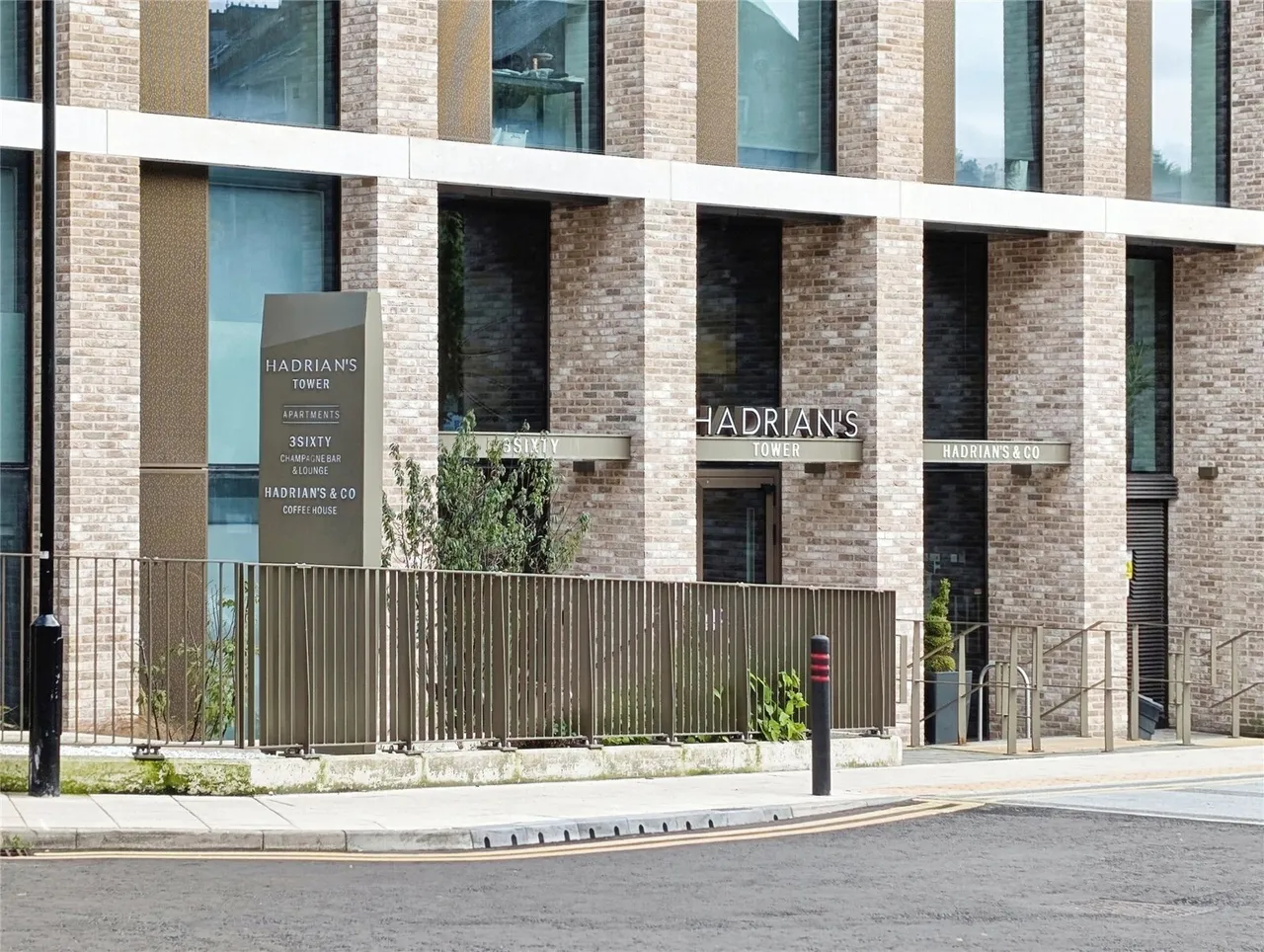 Hadrians Tower, Newcastle upon Tyne, Tyne and Wear, NE4, photo 16