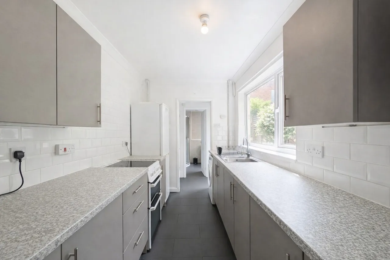 Avenue Road, Norwich, photo 6